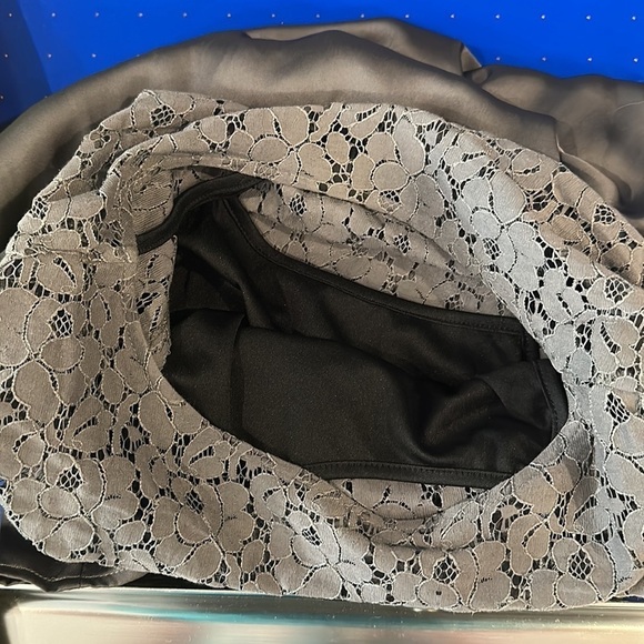 Formal dress size 6 women’s - Picture 10 of 10